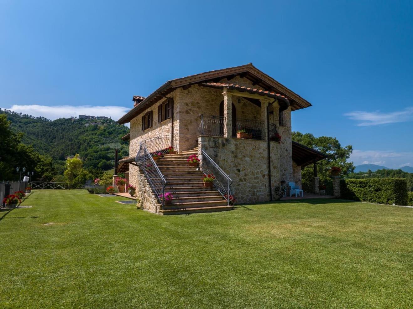 Agriturismo Isola Verde SantʼUrbano Екстериор снимка